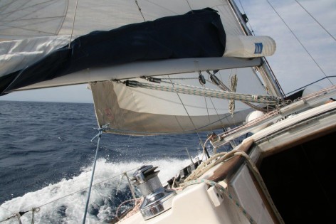 Sailing boat Dufour 38 sailing upwind