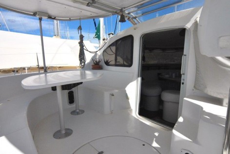 catamaran Belize 43 cockpit
