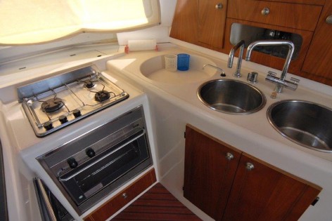 galley fountaine pajot 43