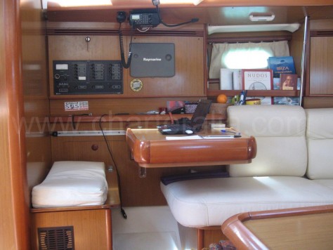 Lounge sailing-boat hire ibiza Sun Odyssey 40