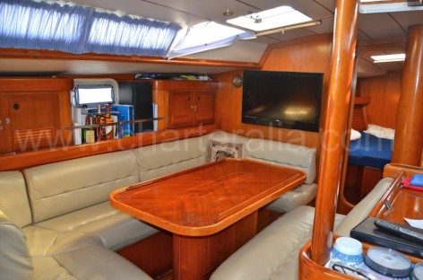 Lounge sailing vessel Oceanis 500 Ibiza