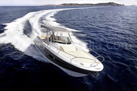 Yacht hire in Eivissa Sessa Key Largo for day excursions