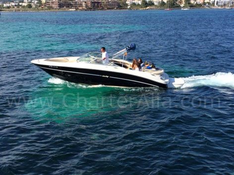 Sea Ray speedboat rental for skippered boat trip in Mediterranean