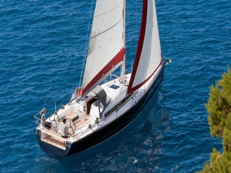 Salona 41 sailboat rental in Palma Mallorca for full day excursion