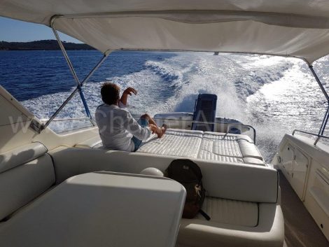 Yacht à grande vitesse dans les îles Baléares