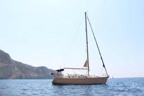 Alquiler de velero en Ibiza Sun Odyssey 34