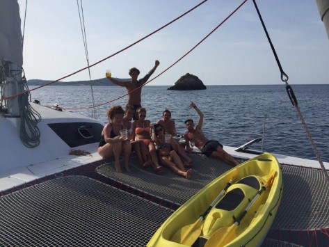 kayak familiar incluido en el cat 52 alquiler de yates de vela en Ibiza y Formentera