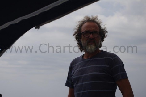 CharterAlia embarcacion para excursiones de dia con capitan Edorta en Ibiza y Formentera