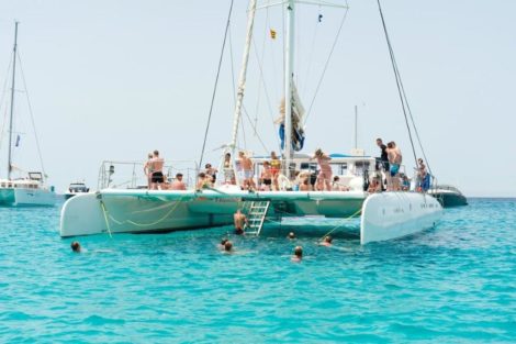 Besuchen Sie Formentera auf diesem erstaunlichen Katamaran fuer 100 Passagiere