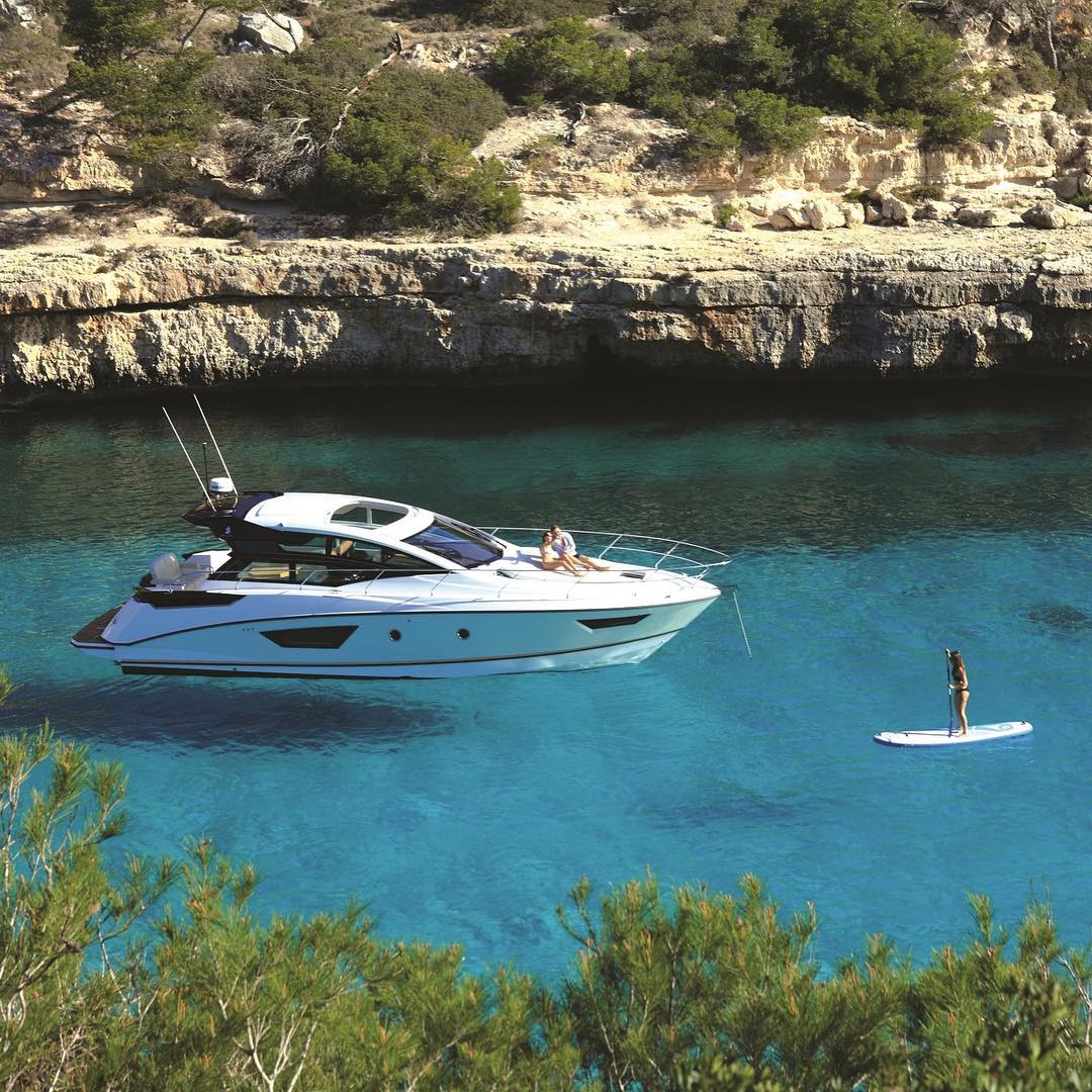 hyra yacht ibiza