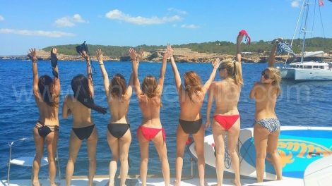 Seins nus enterrement de vie de jeune fille Ibiza