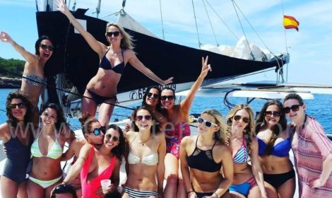 Gruppi di addio al nubilato in affitto catamarano a Ibiza e Formentera Lagoon 380 2018