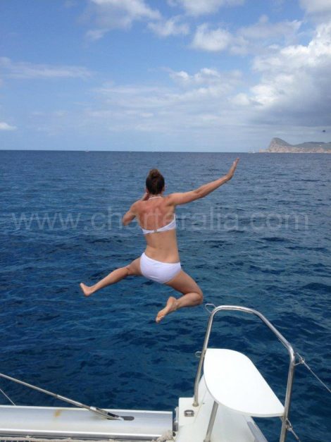 прыгать с катамарана на острове Эспальмадор