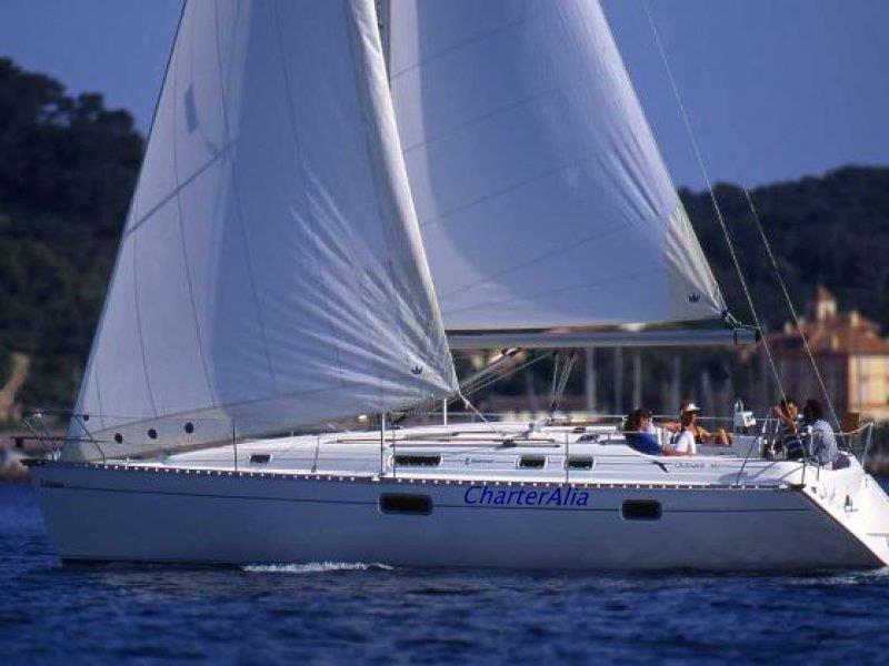 Barco de vela de charter en Ibiza Oceanis 351 Clipper